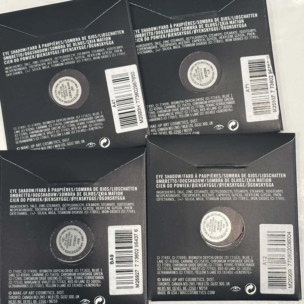 MAC Eye Shadow Sample Set - Picture 2 of 6